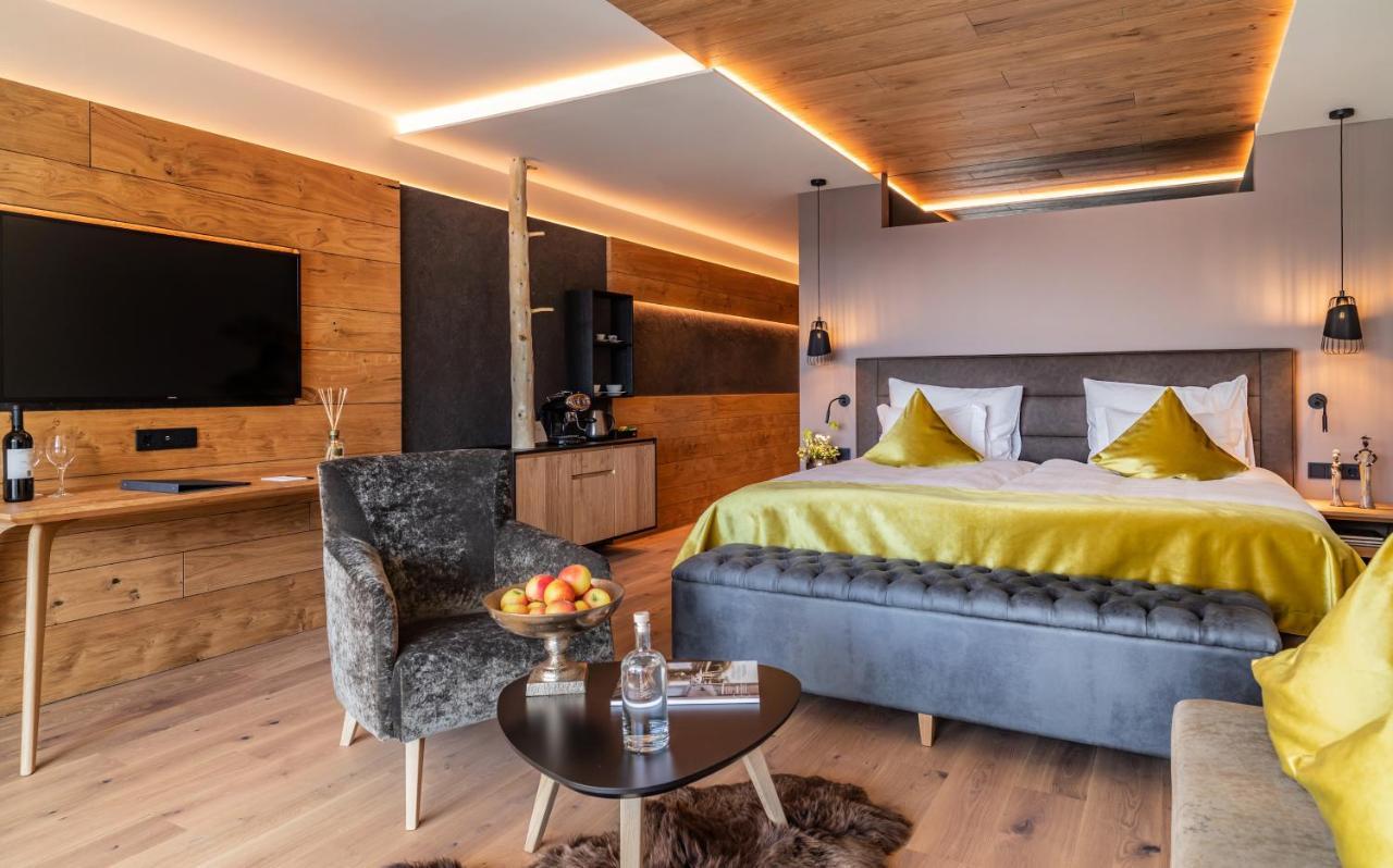 Boutique Hotel Kircher Sarentino Esterno foto