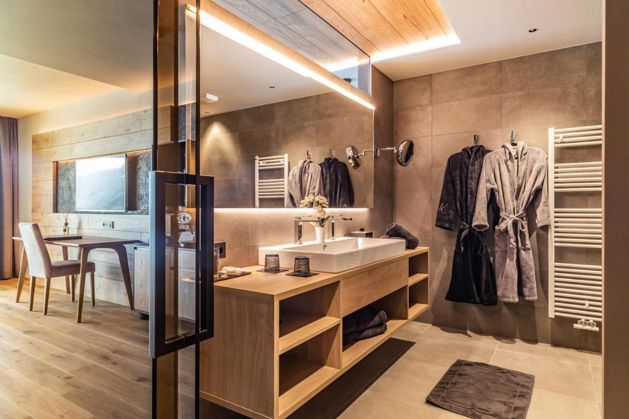 Boutique Hotel Kircher Sarentino Esterno foto