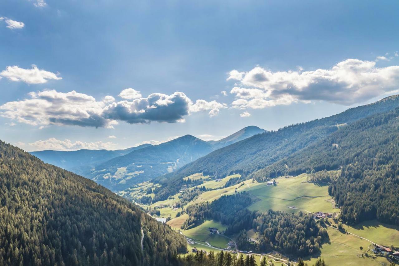Boutique Hotel Kircher Sarentino Esterno foto